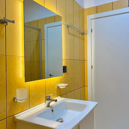 Lulu Suites- Lime