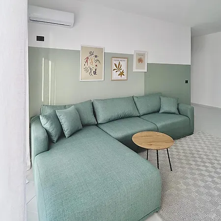 Lulu Suites- Lime 아파트 골렘