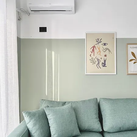 Lulu Suites- Lime 골렘