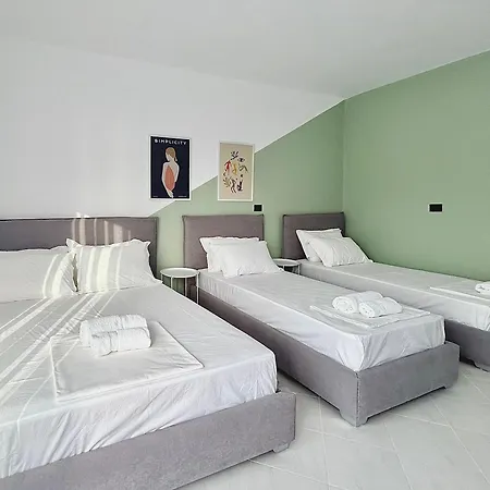 Lulu Suites- Lime Apartment Golem (Tirana)